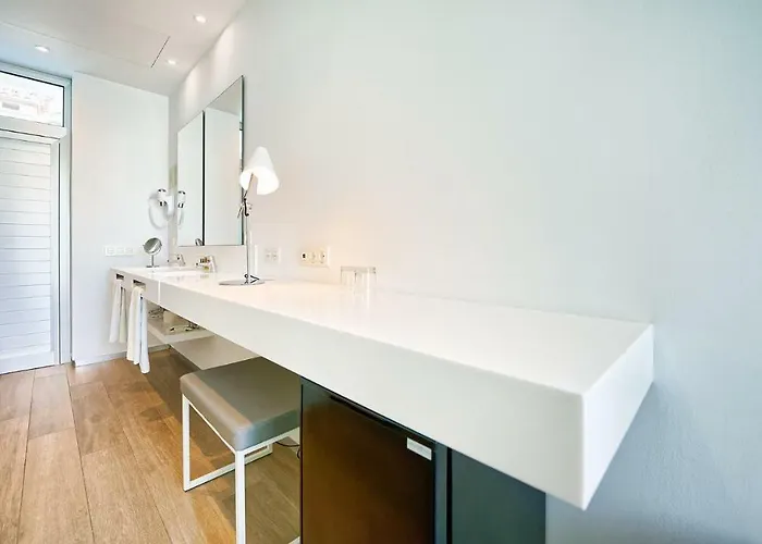 Nayra - Adults Only 4*