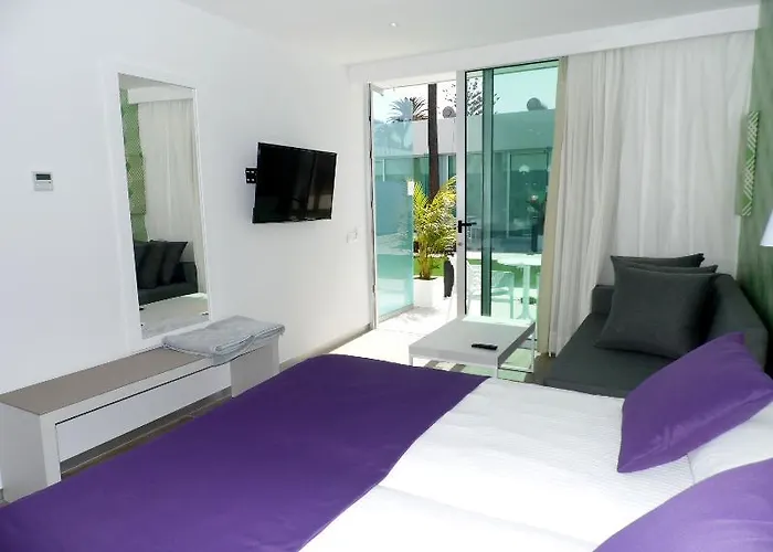 Nayra - Adults Only 4*